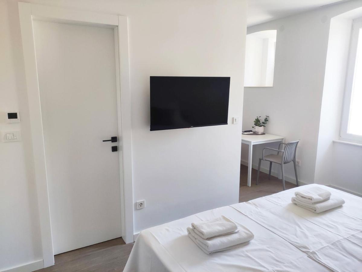 Nik Studio Apartments Pula Habitación foto